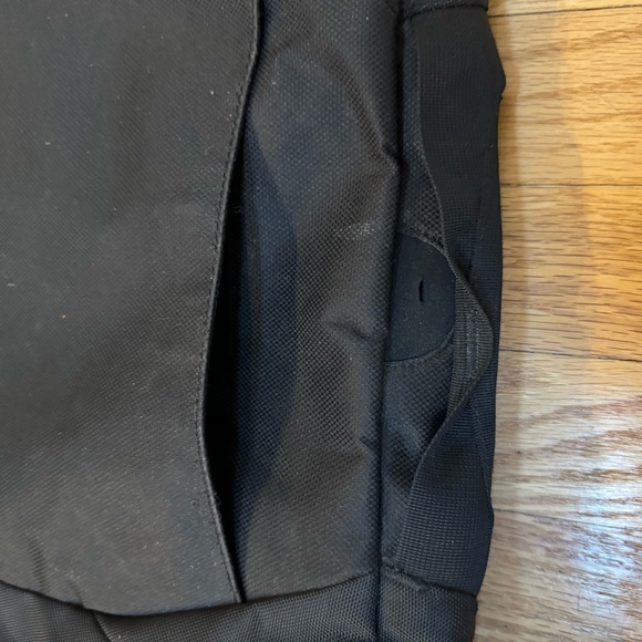 Simtop Computer Carrying Brief - Picture 4 of 8